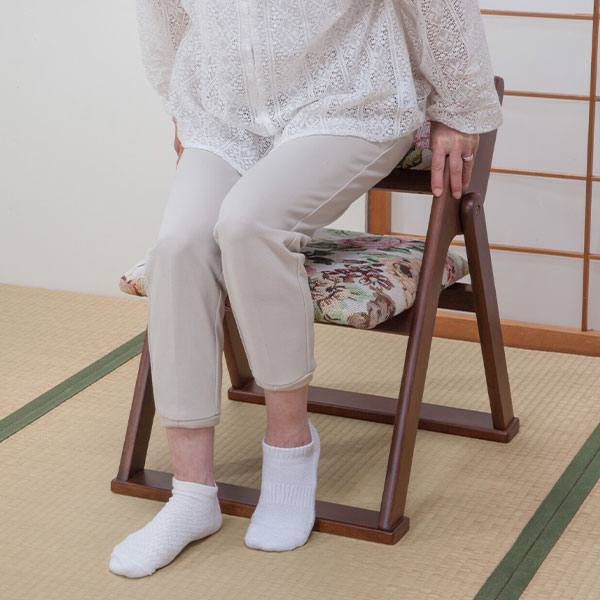 ファミリー・ライフ 天然木和風折り畳み椅子 04490 1台