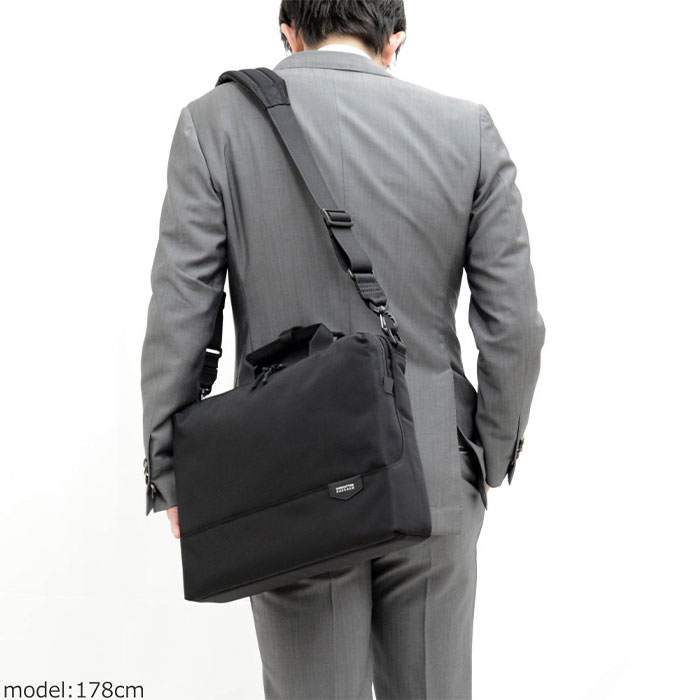 レジャープロダクツ MANHATTAN PASSAGE（マンハッタンパッセージ） #5611 スリムブリーフケース エスト3 #5611 1個