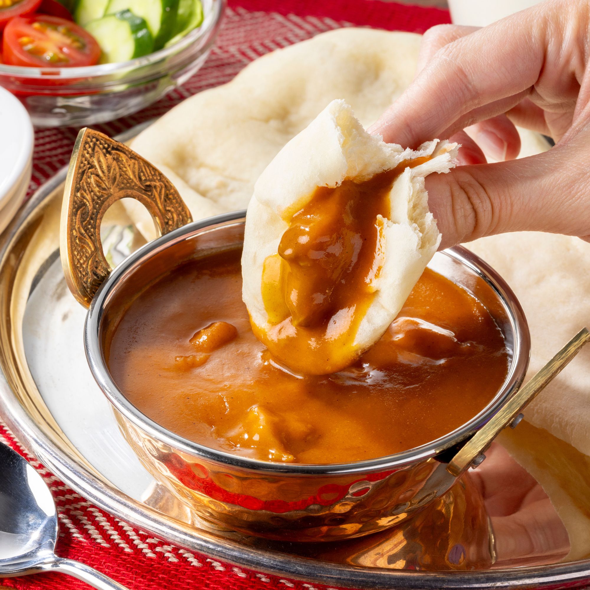 【訳あり・数量限定】吉野家 バターチキンカレー 10袋 1セット（200g×10袋）