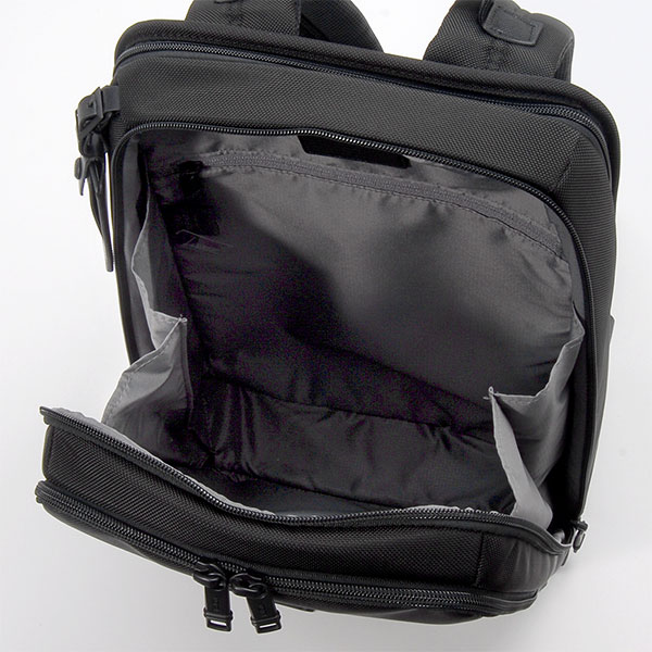 TUMI トゥミ スリム・バックパック リュック ビジネスバッグ TUM02603581-D3 1点
