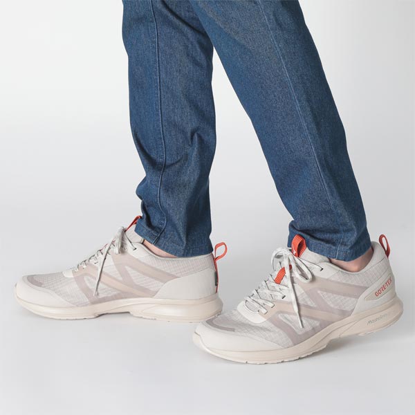 【アウトレット】 ミズノ 防水ウォーキングシューズ ME-05 GTX B1GE2307 1足