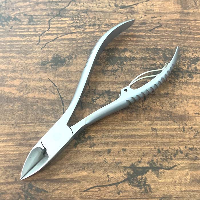 鵜飼洋鋏 良く切れる細刃先ニッパー爪切り A-0285/DU205 1個