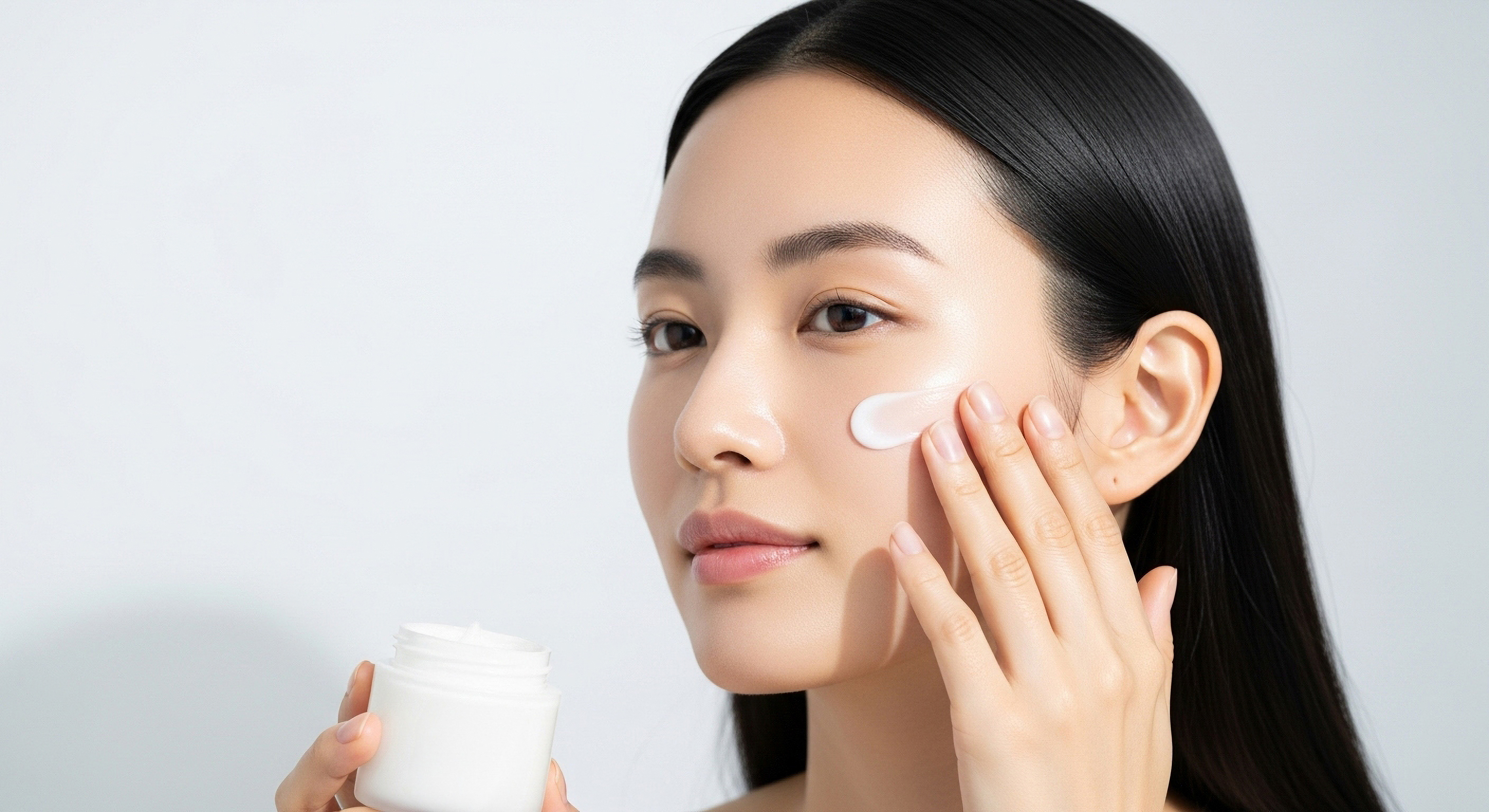 【2025年最新版】肌悩み別おすすめフェイスクリーム5選