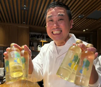 蕎麦前 山都の内観