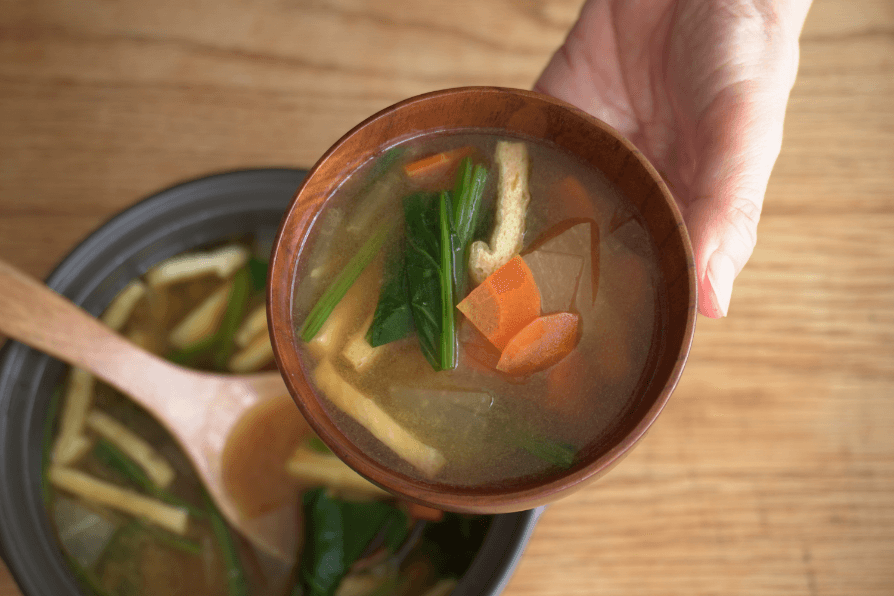 あなたのおうちの冷蔵庫には、何種類の味噌がありますか？