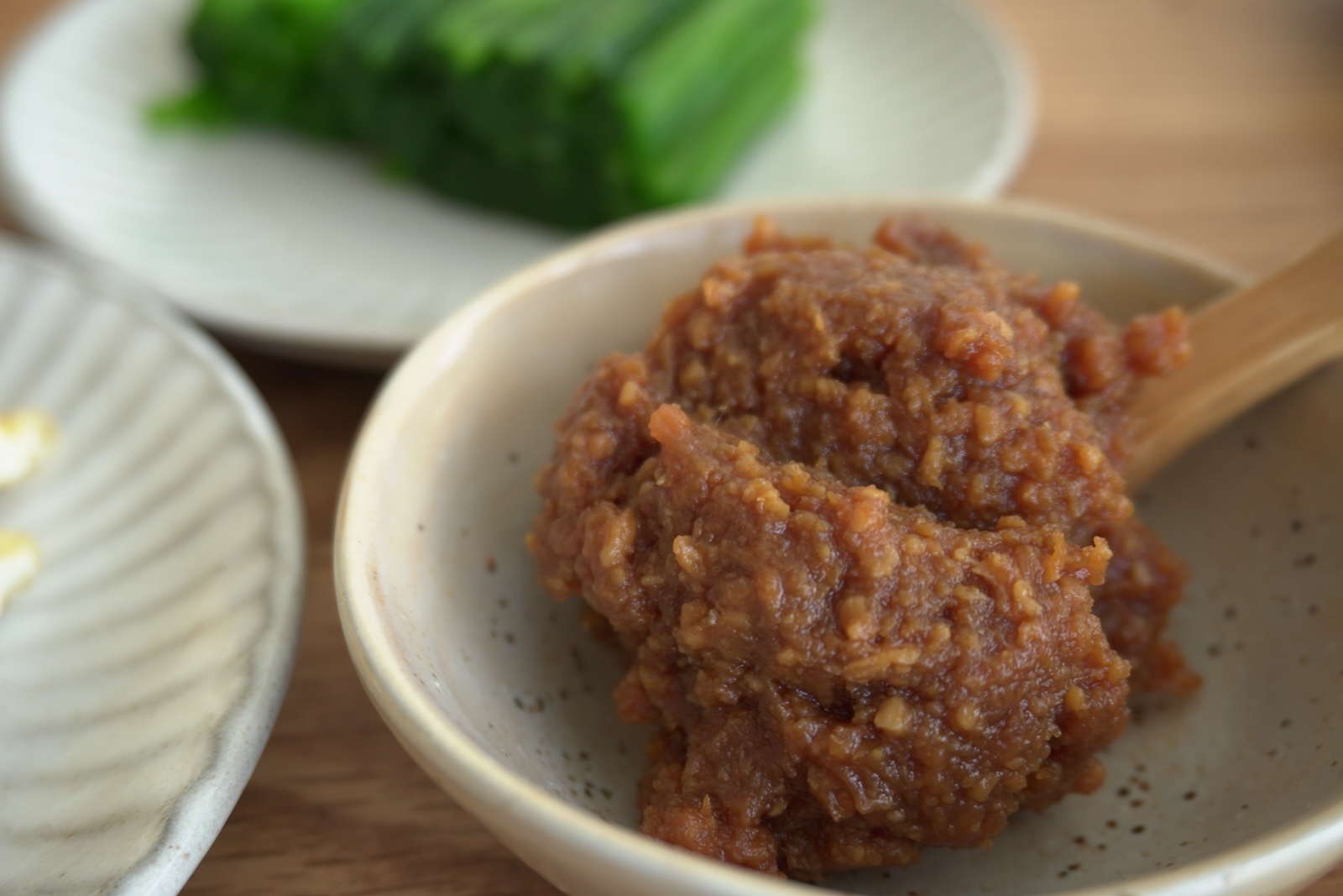 【定期便】無添加・天然醸造 味噌「いろは」800g×2｜山形の豆3種×米3種・毎回送料無料〈いにしえ〉