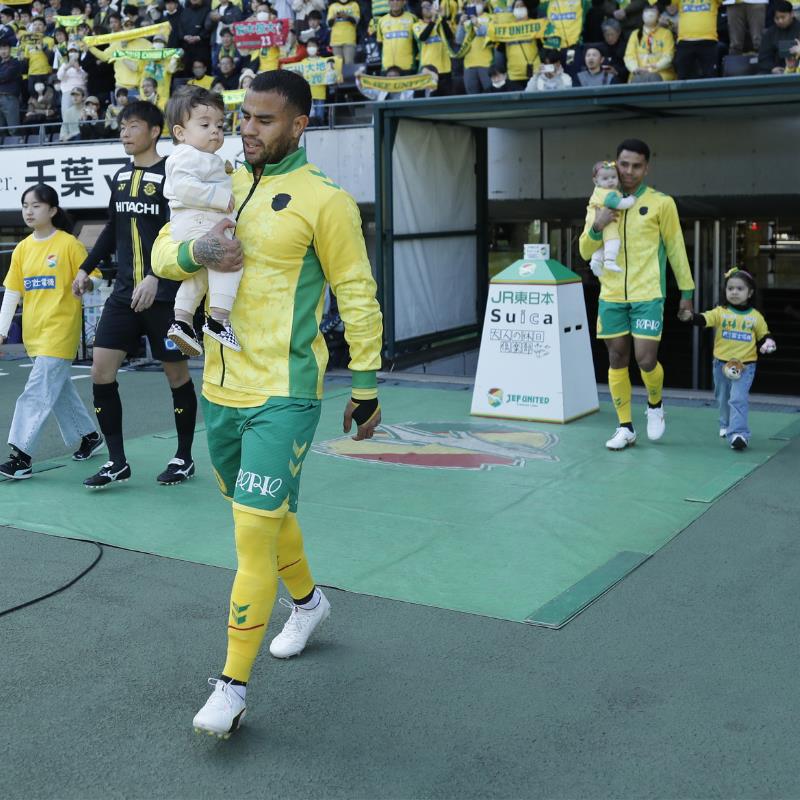 hummelミモザアンセムジャケット【受注商品】 サイズ: S