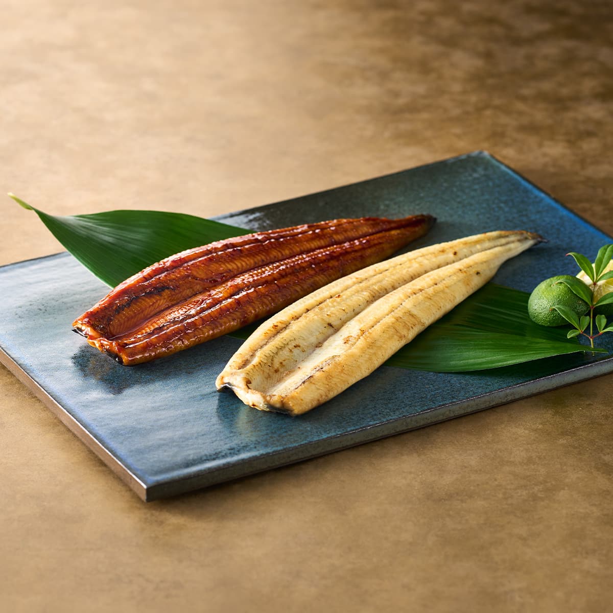 【鰻楽公式50セット限定】紅白セット<br>（長焼1尾＋白焼1尾）＜2～4人前＞