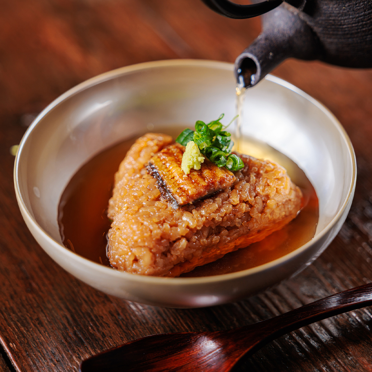 【送料無料】<br>【鰻楽公式限定】お結び＋お友茶セット<br>※4/16出荷分までの限定商品