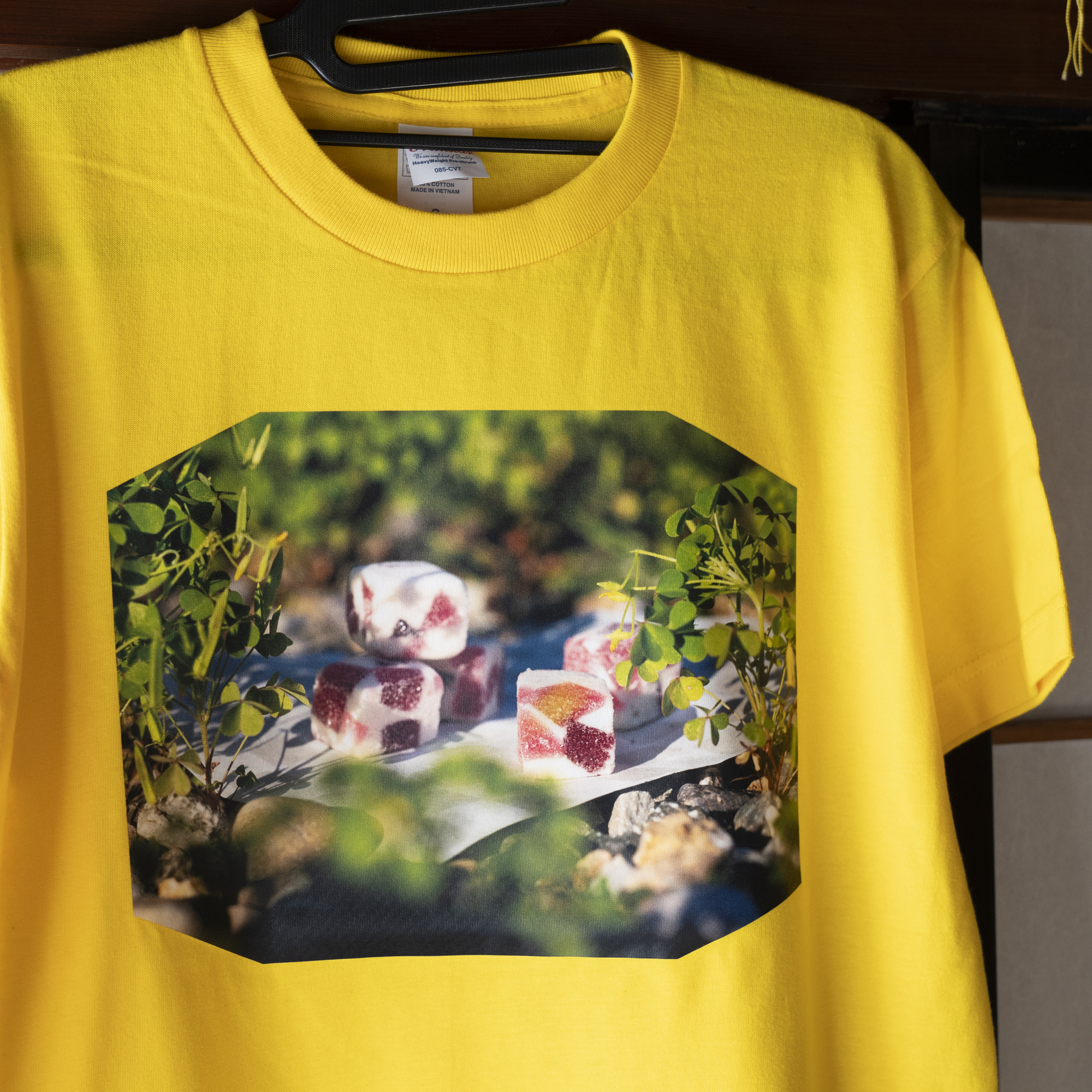 『おかしのおかしなはなし』Tシャツ