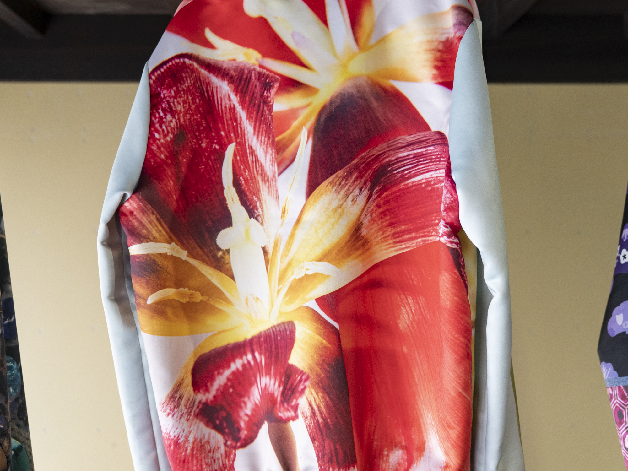 チューリップ ボンバージャケット