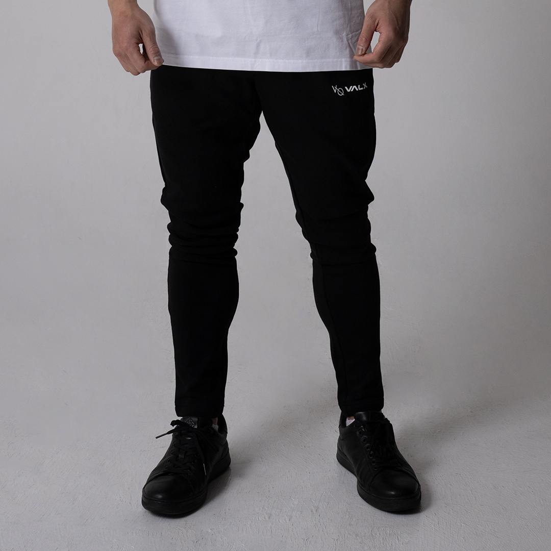 【公式限定】Vanquish Fitnessコラボ　スリムフィットジョガーパンツ（BK） M