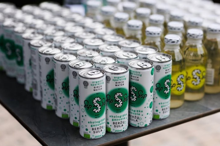 エナジードリンクよりも健康的！白樺樹液を日常のドリンクに