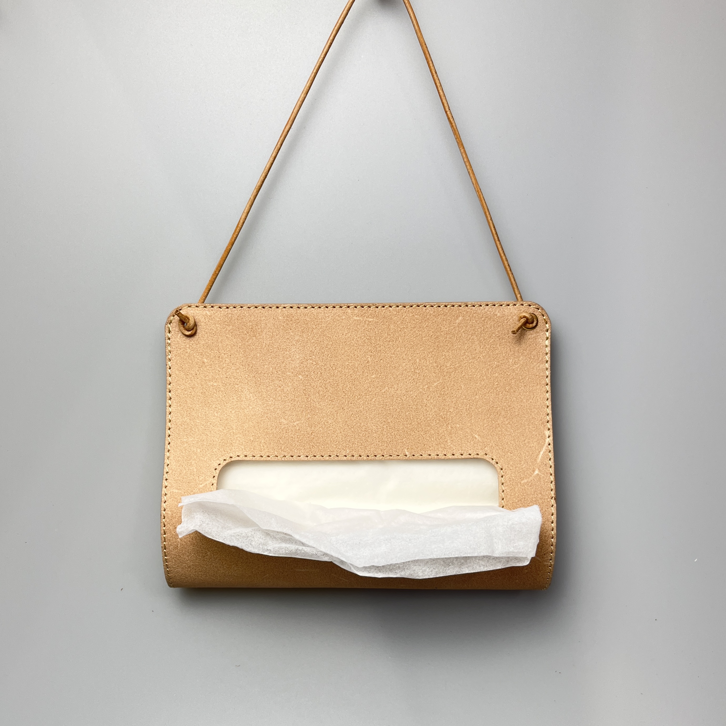 壁掛けできる床革のティッシュカバー