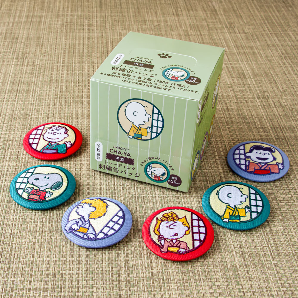 SNC トレーディング刺繍缶バッジ 円窓