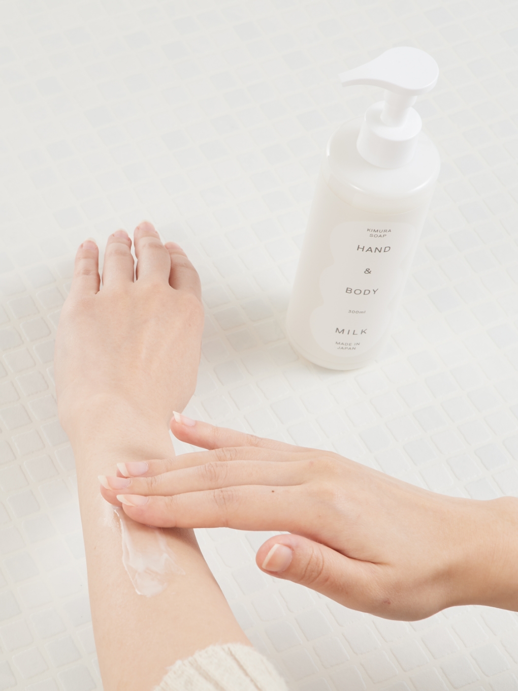 顔・全身に使える美容液 ハンド＆ボディミルク｜300ml