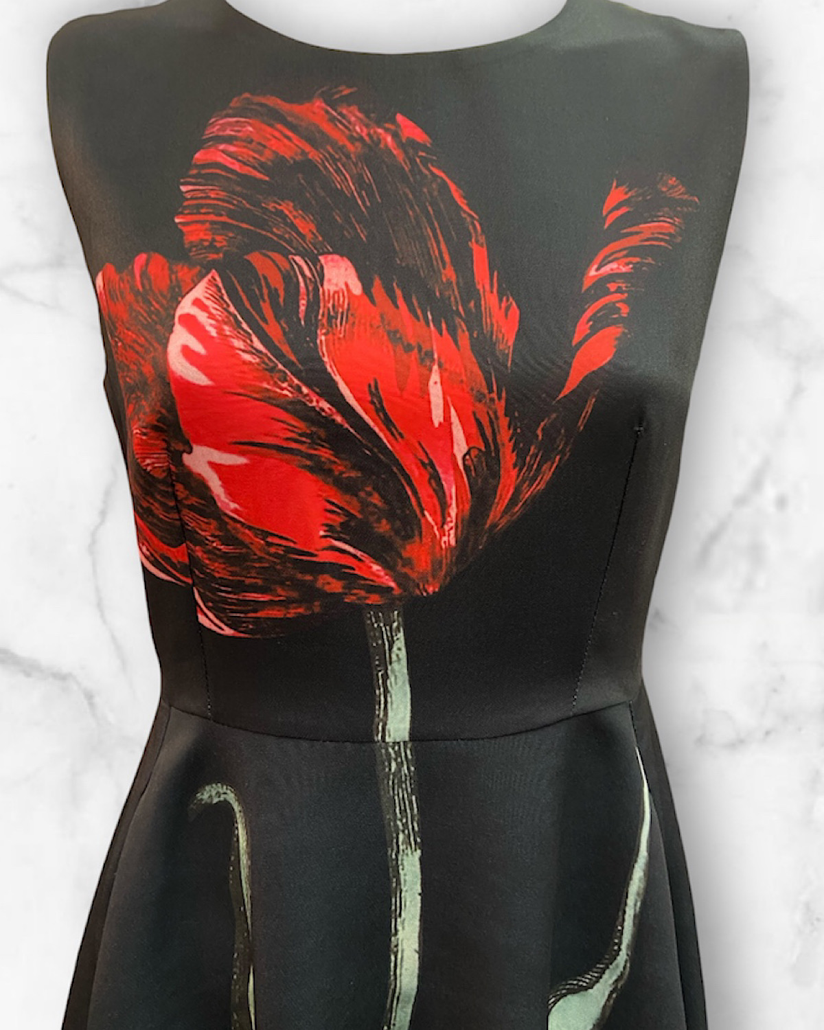 大輪レッドフラワーフレアワンピース