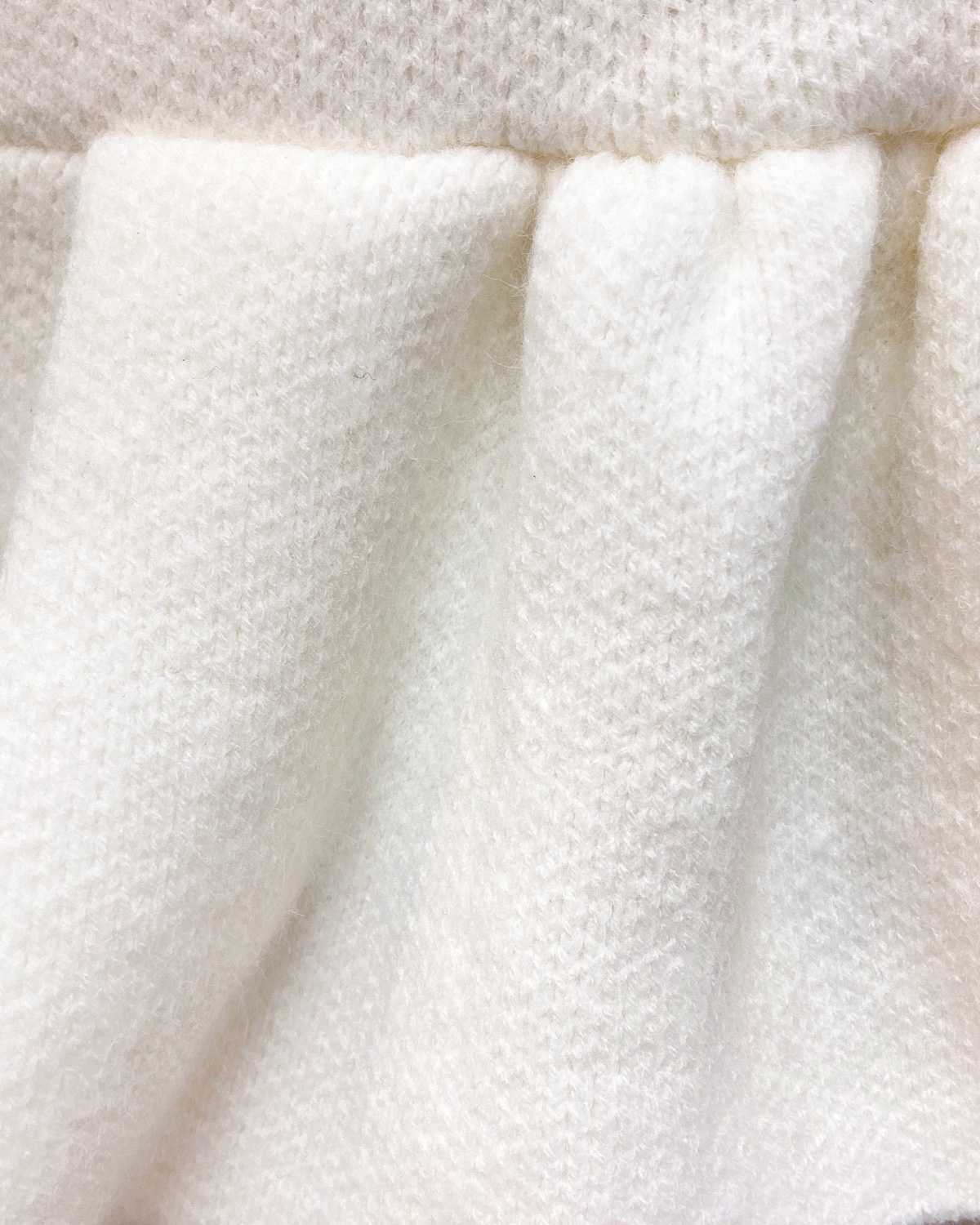 ゴールドボタンペプラムニットカーディガン