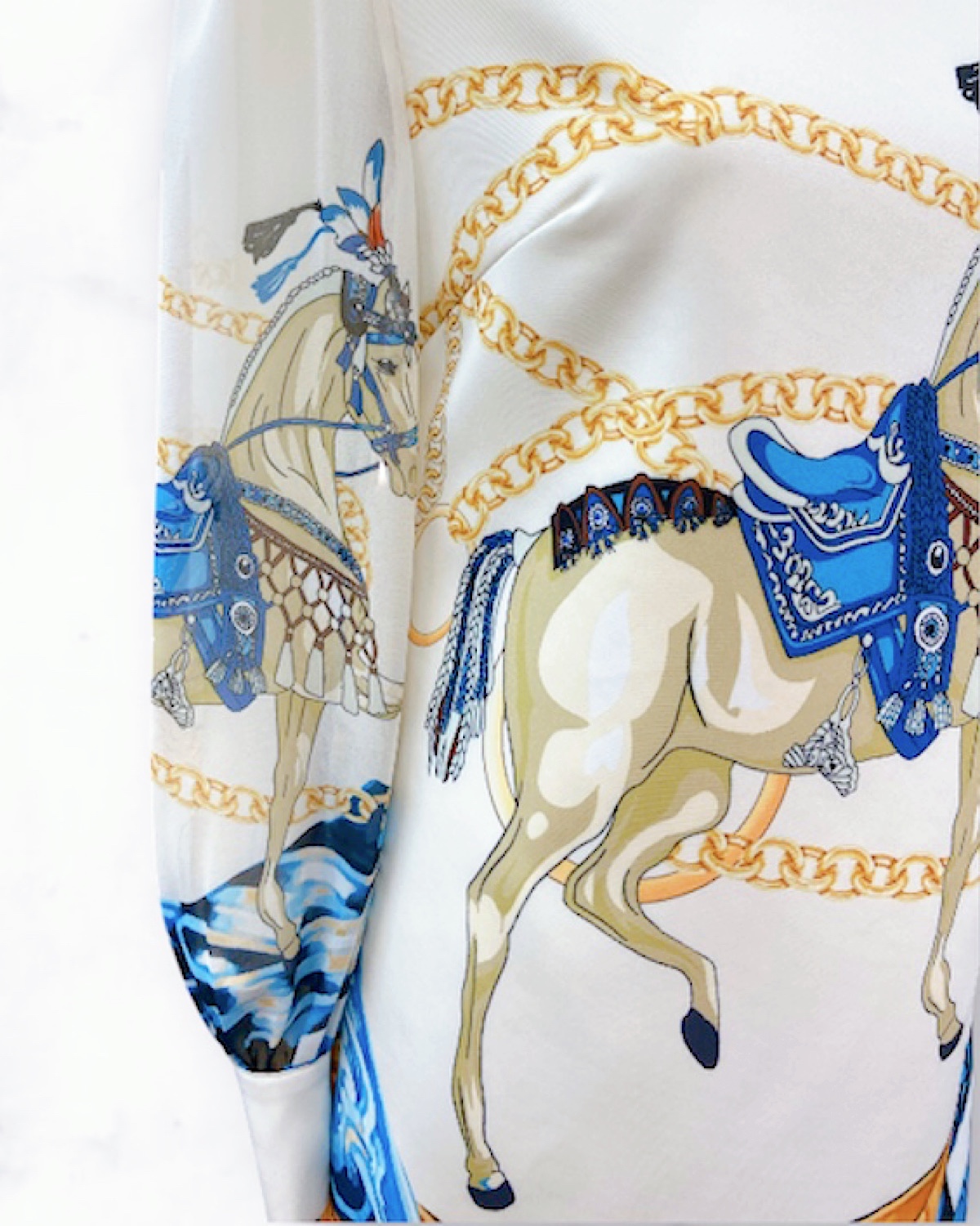 ロイヤルホースモチーフBOXワンピース カラー: WHT, サイズ: S