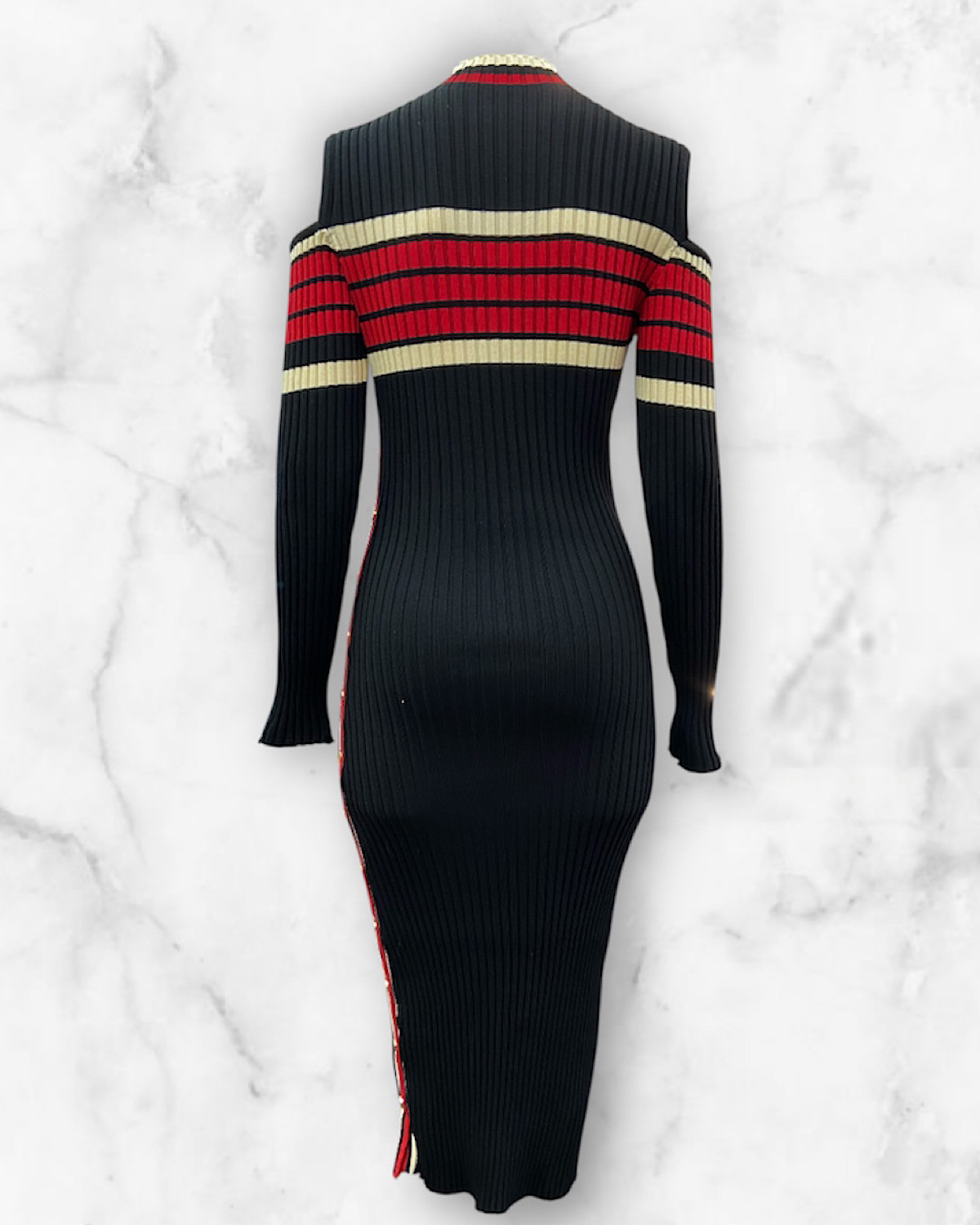 肩見せ×ハイネックリブニットワンピース