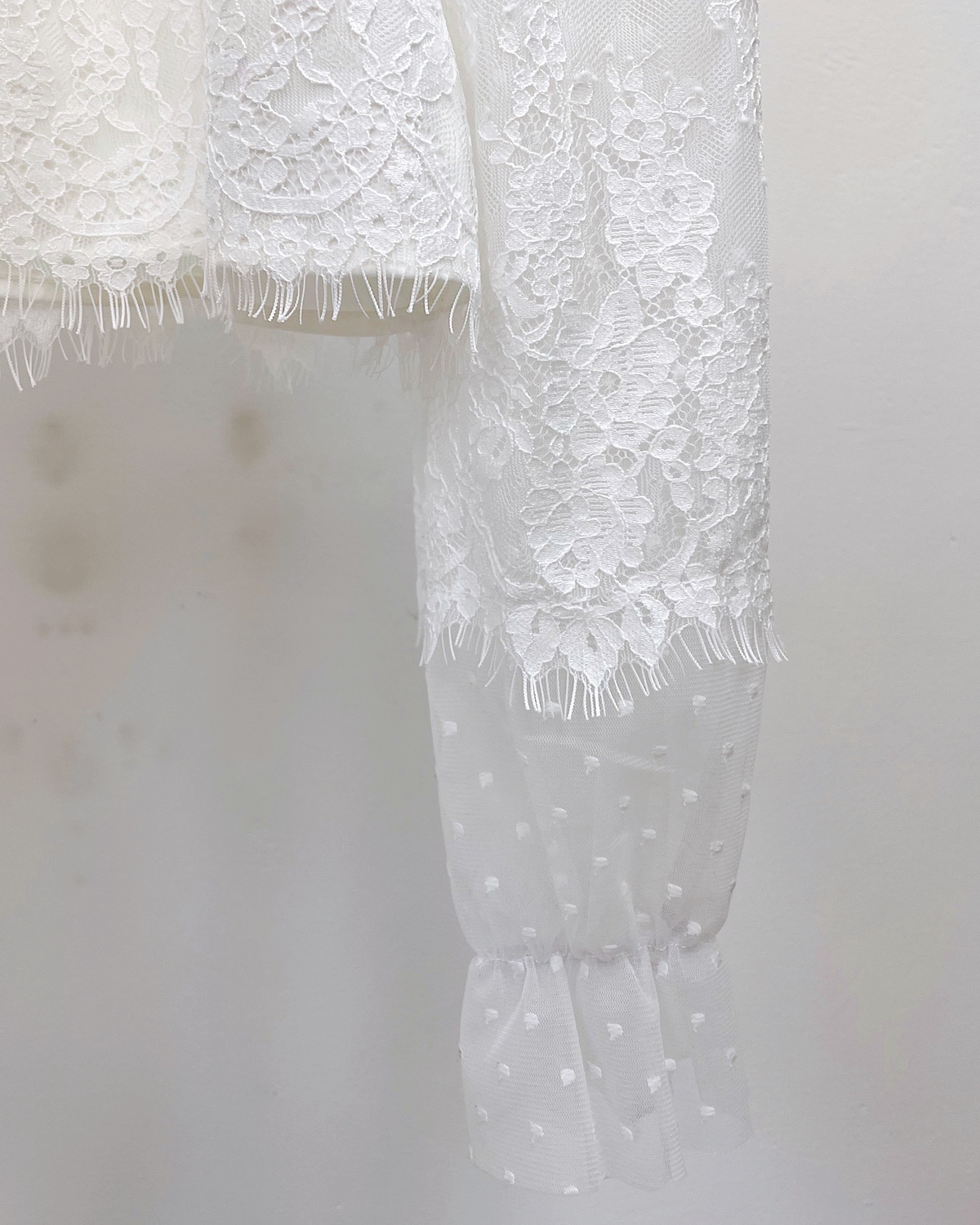 チュールドットクロップブラウス カラー: WHT