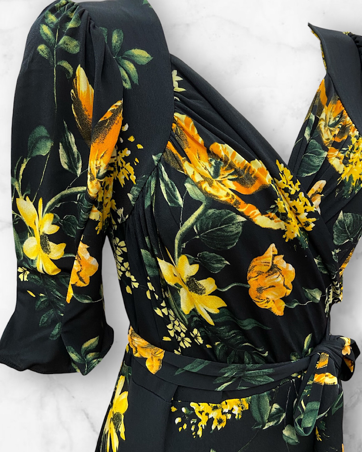 イエロー系フラワーストレッチワンピース