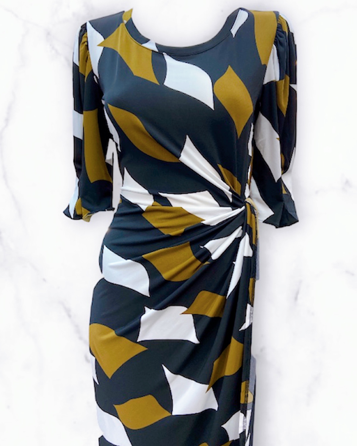 ジオメトリックツイストストレッチワンピース