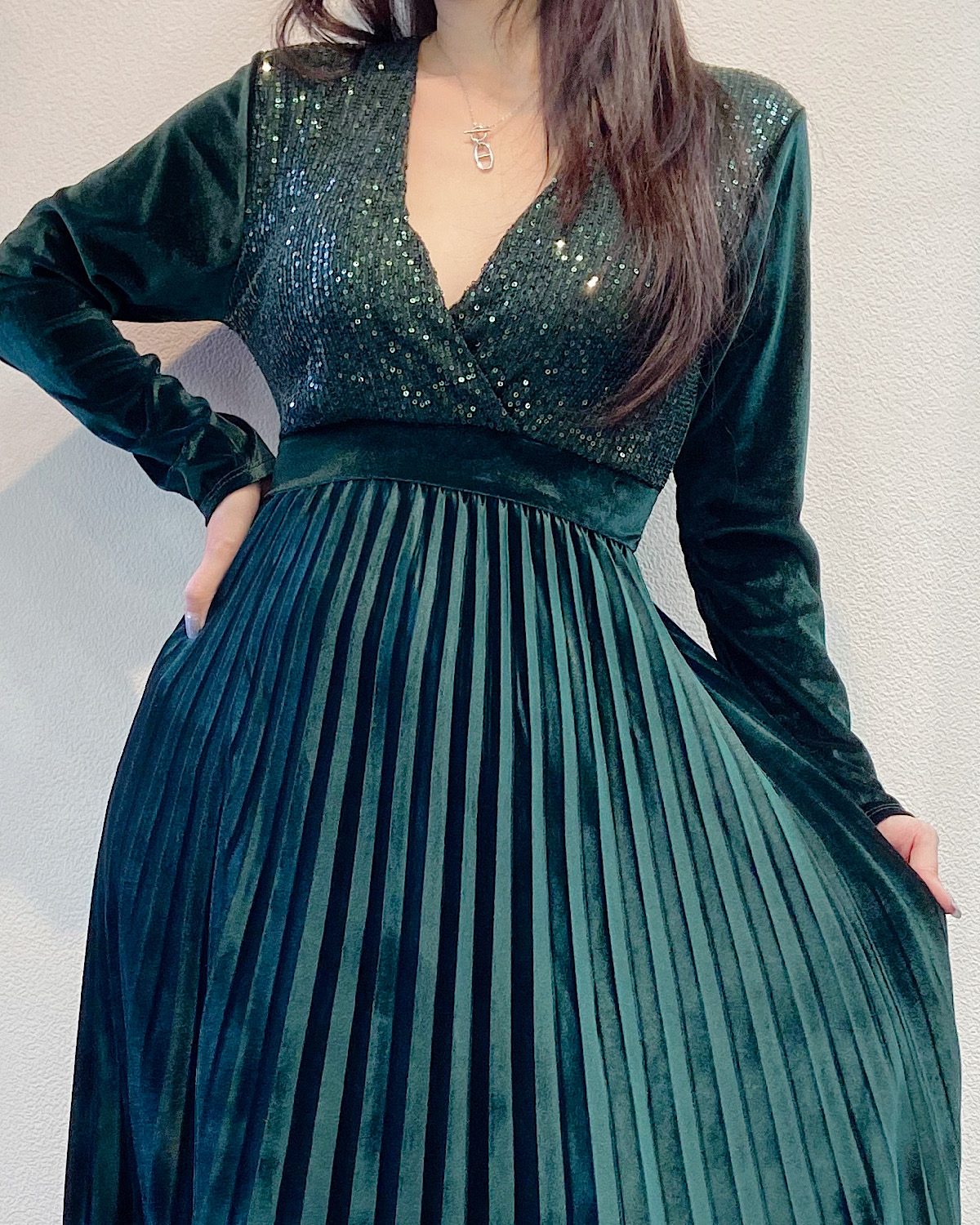 イタリア　ベロアスパンプリーツドレス カラー: GRN