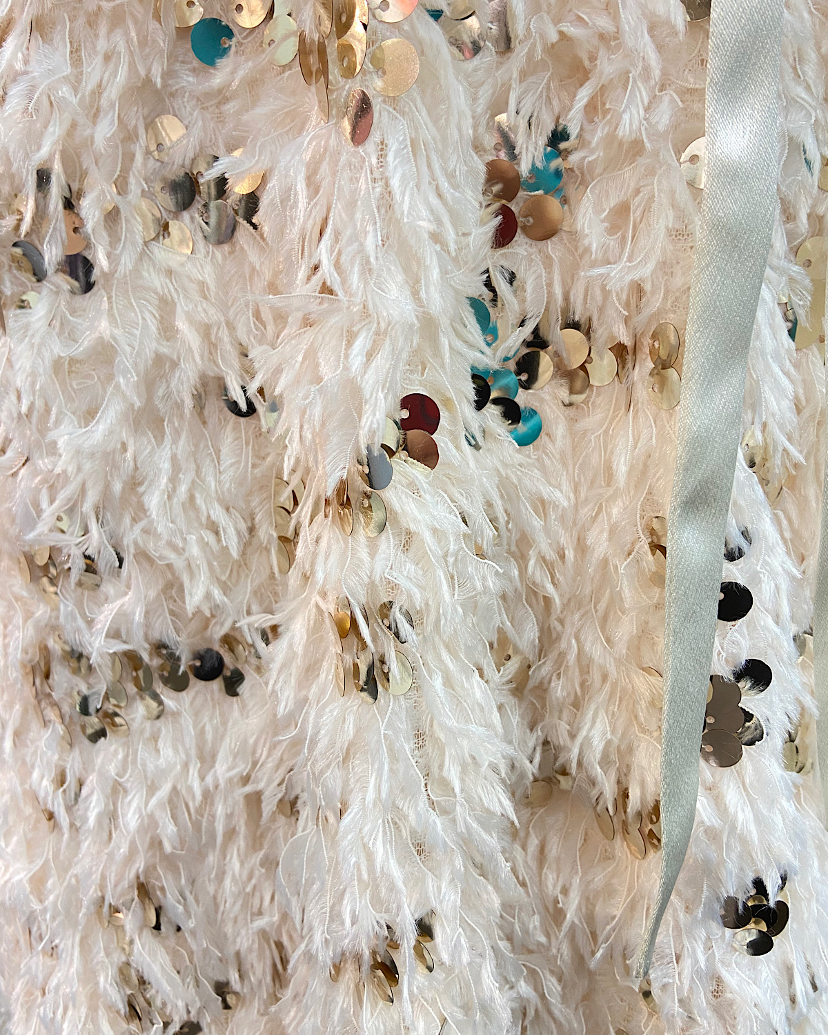 ゴールドスパンフェザーワンピース