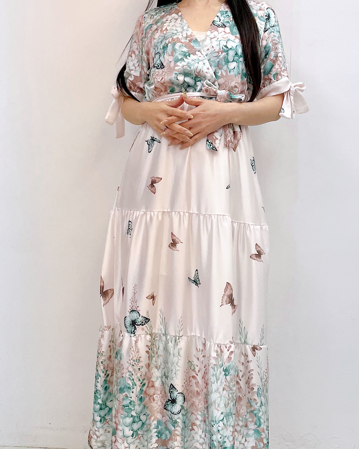 イタリア　バタフライガーデンティアードマキシワンピース カラー: GRN