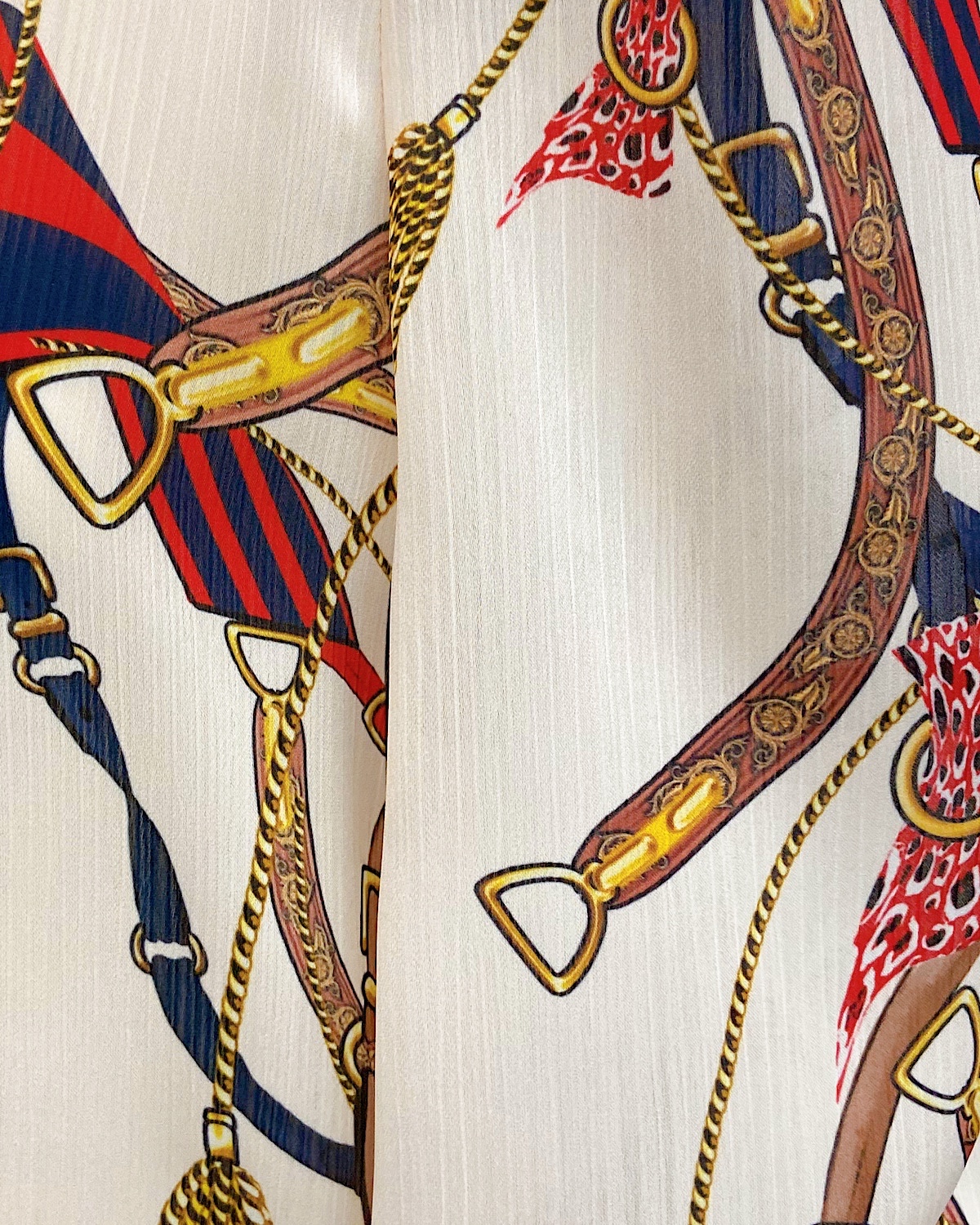 レトロプリントリボンブローチブラウス カラー: WHT