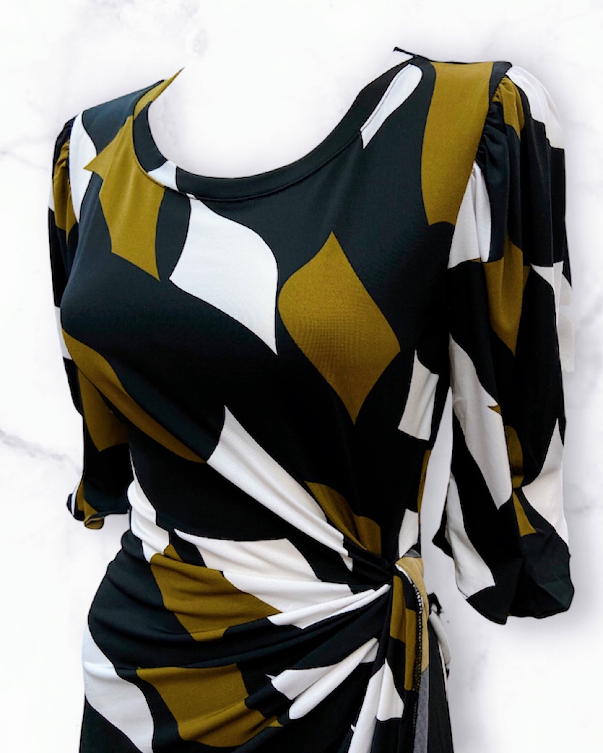 ジオメトリックツイストストレッチワンピース