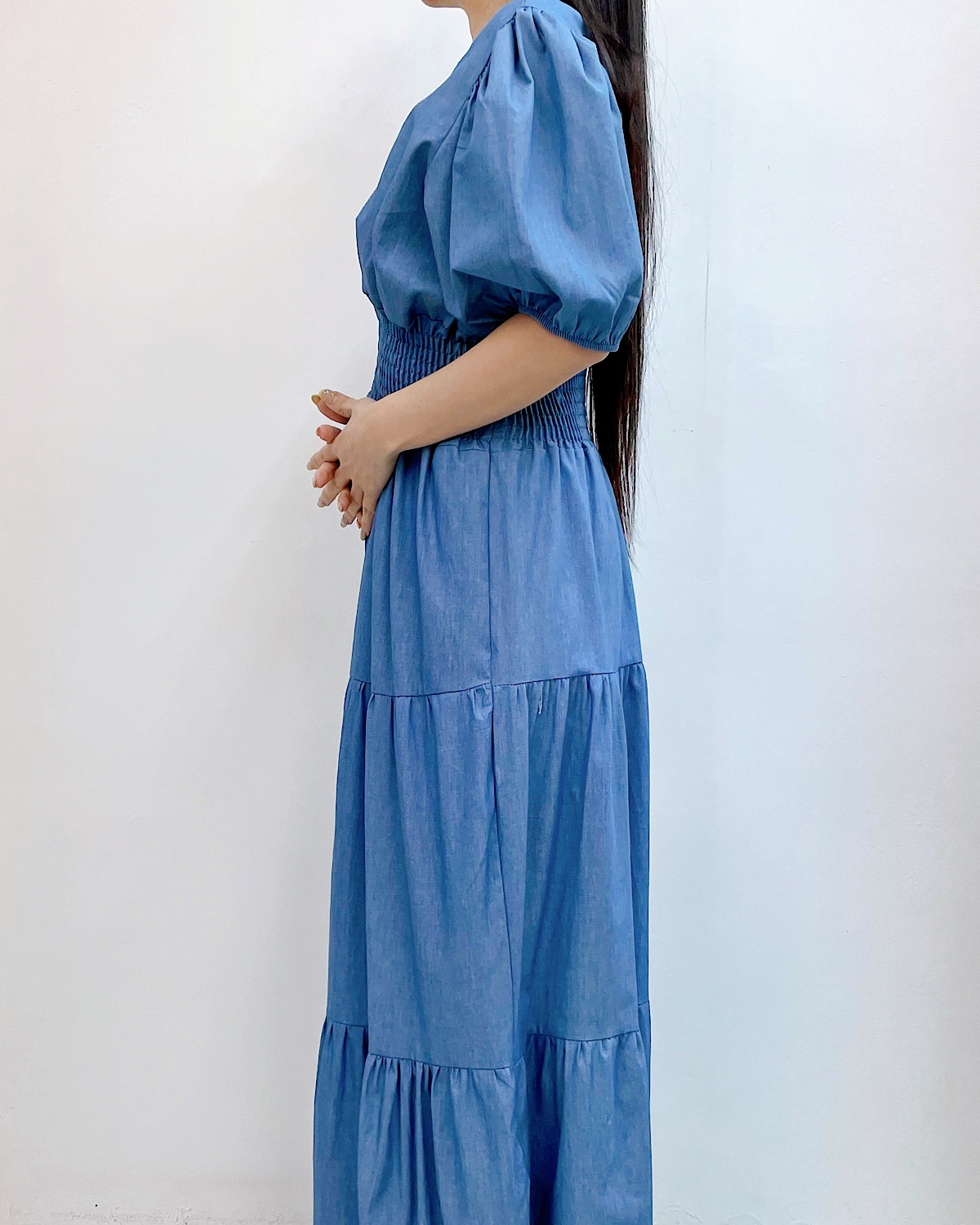 ソフトデニムシャーリングティアードワンピース