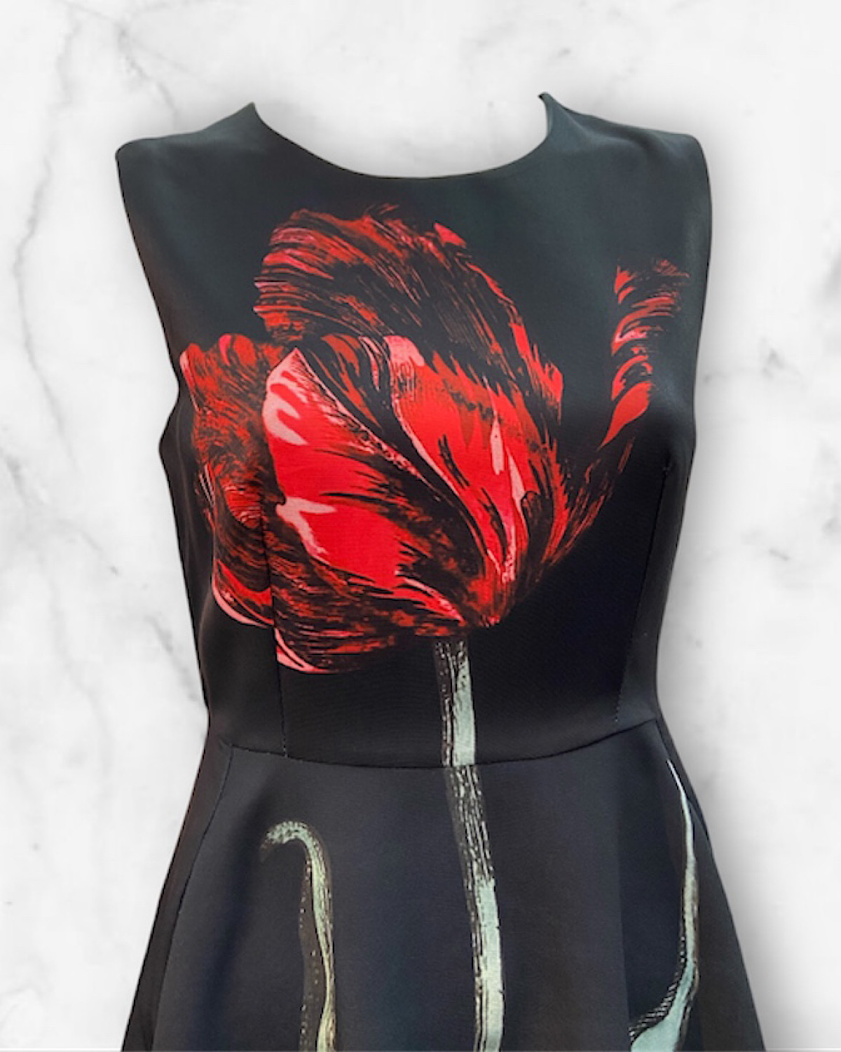 大輪レッドフラワーフレアワンピース