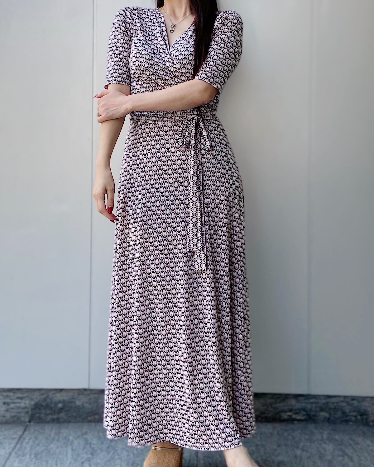 レトロチェーン柄カシュクールストレッチワンピース