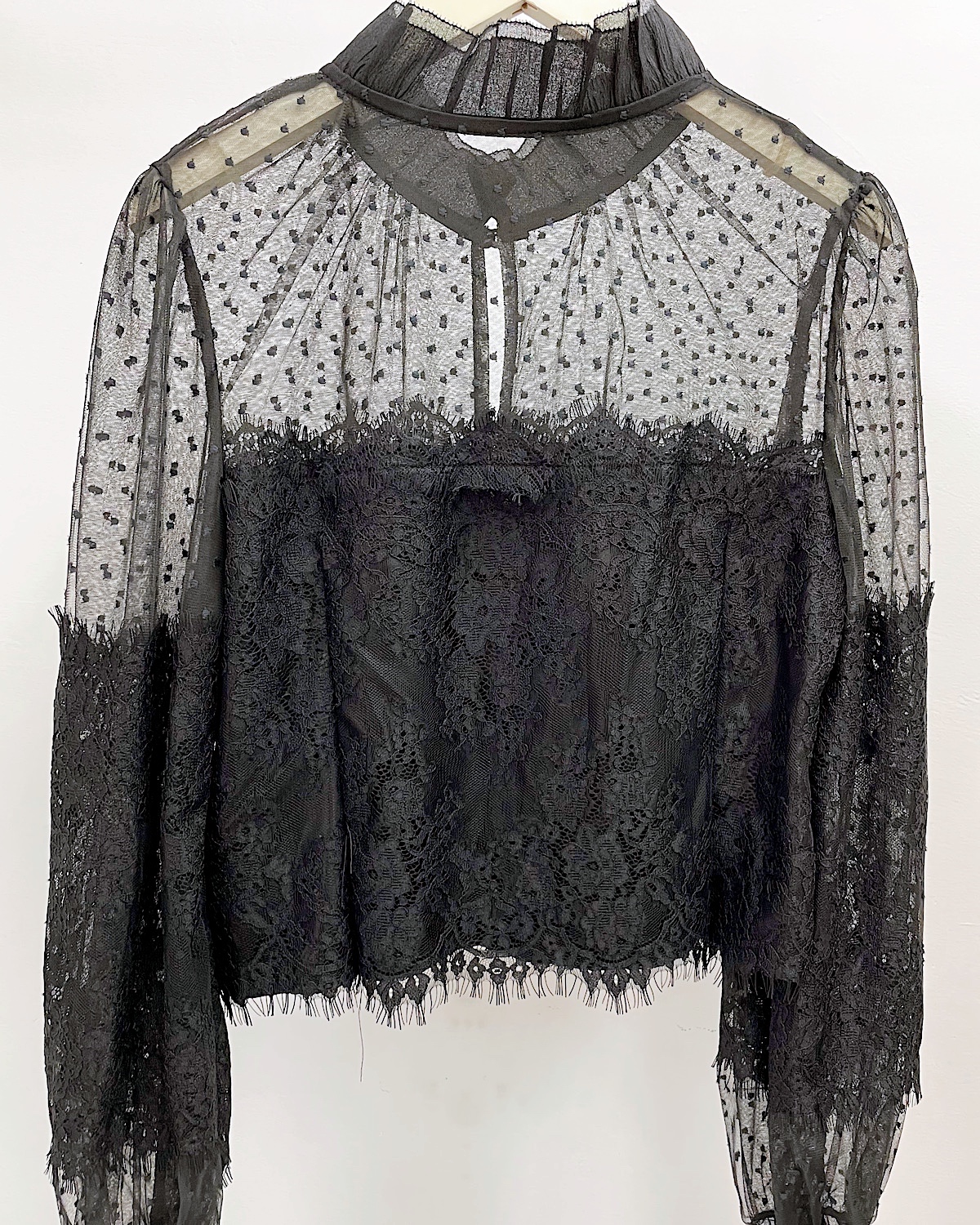 チュールドットクロップブラウス カラー: WHT