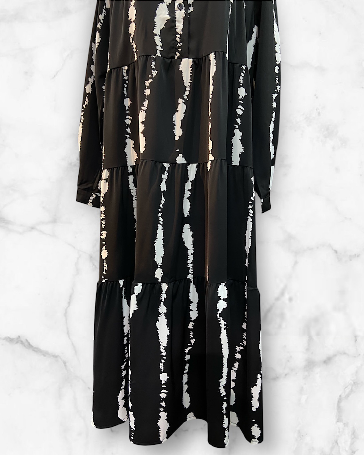 モードブラックマキシワンピース