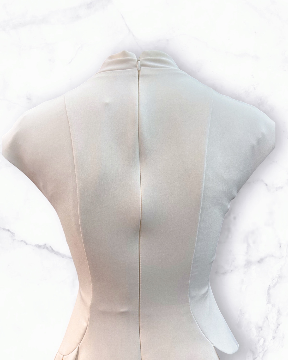 フロントツイストエレガントワンピースW サイズ: S