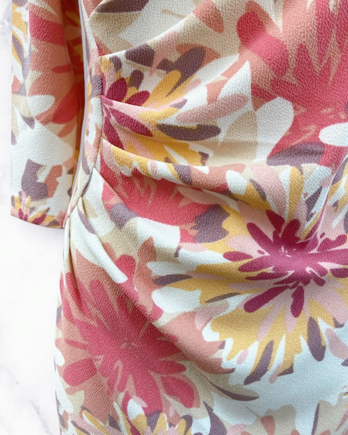 ピンクブロッサムドレープワンピース