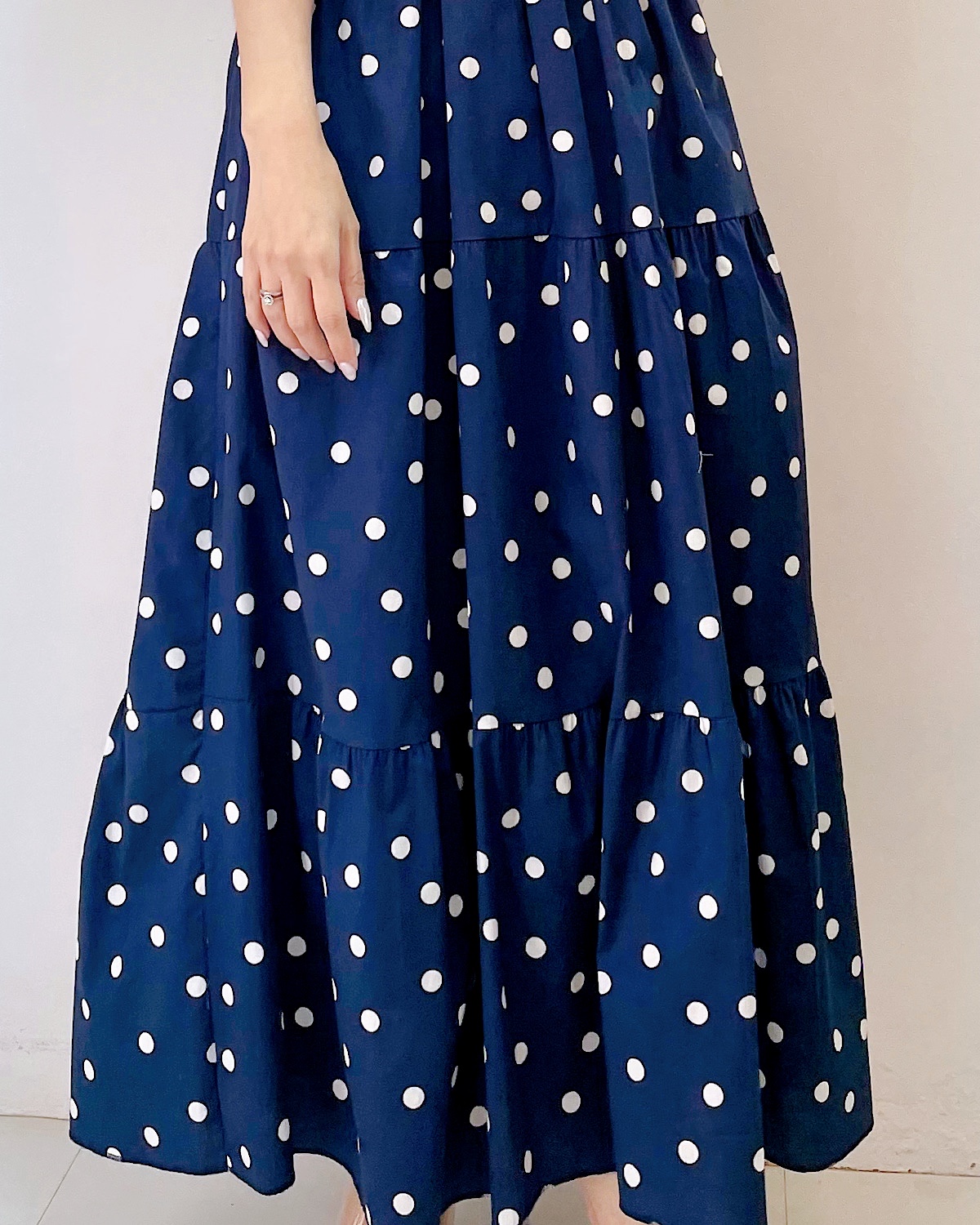 イタリア　コットンシャーリングティアードワンピース カラー: NVY