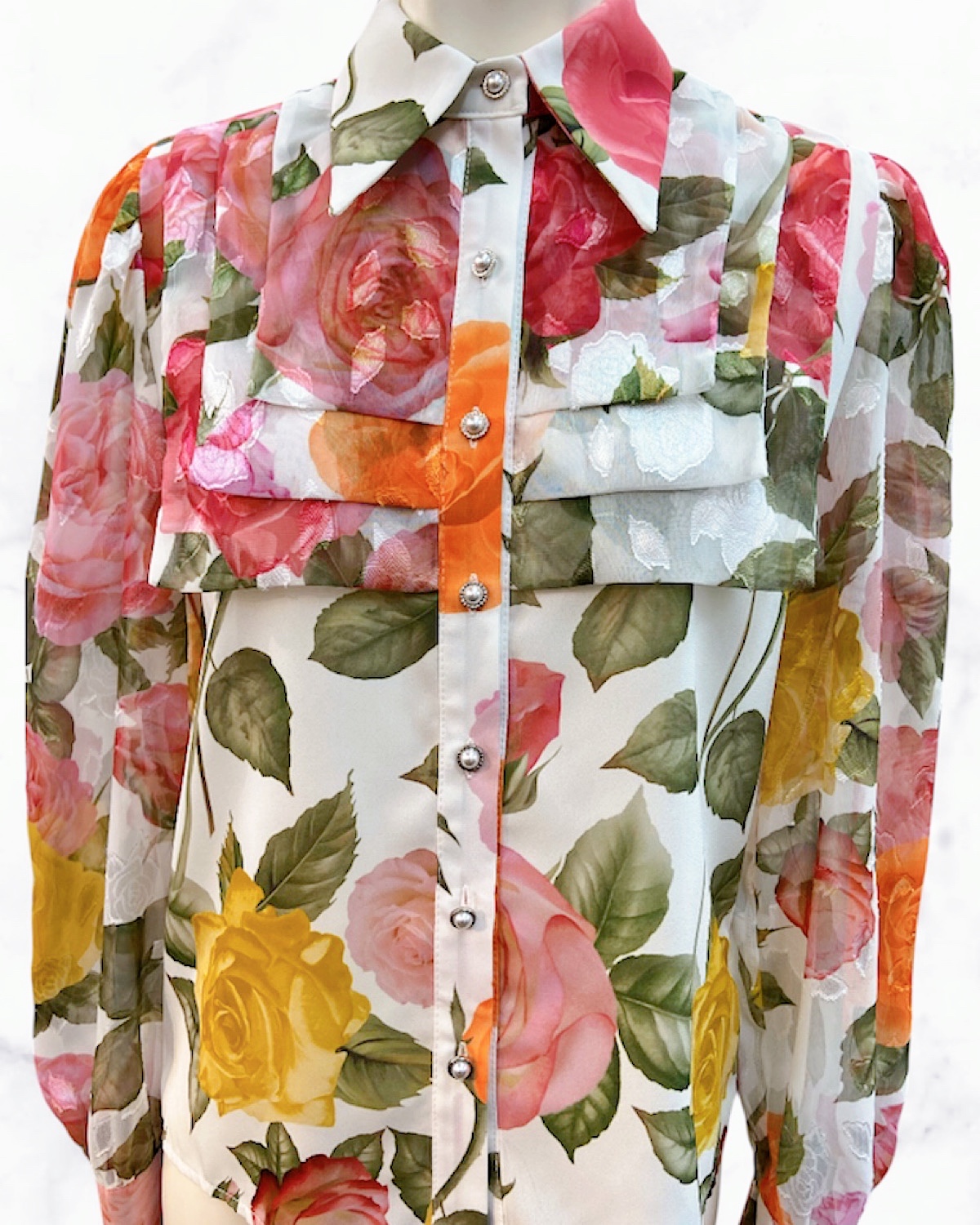 エレガントローズブラウス カラー: WHT