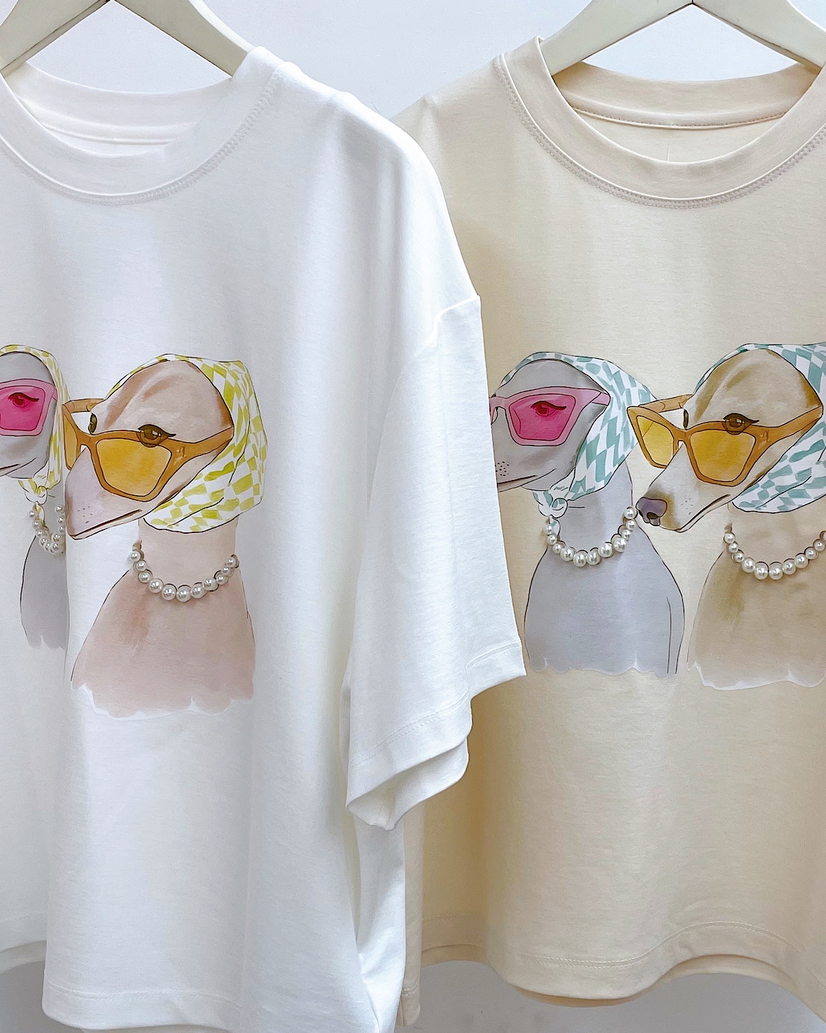 レディドッグモチーフTシャツ カラー: BEG