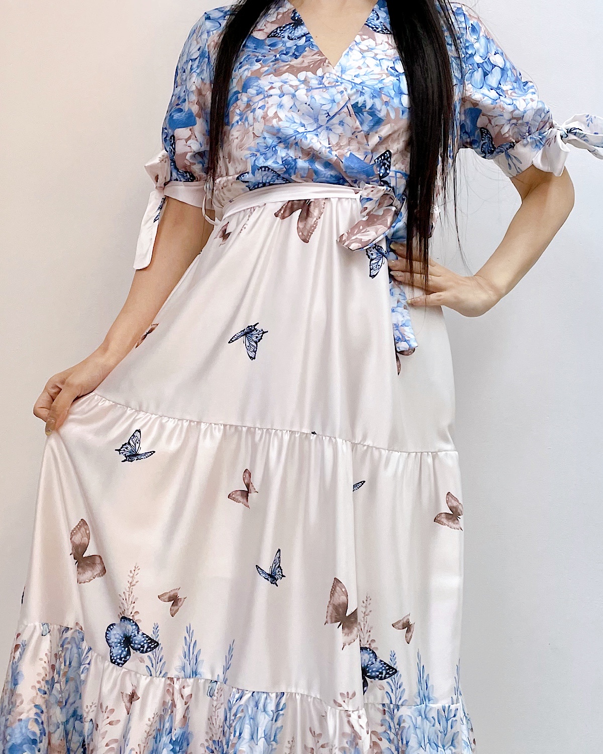 イタリア　バタフライガーデンティアードマキシワンピース カラー: GRN