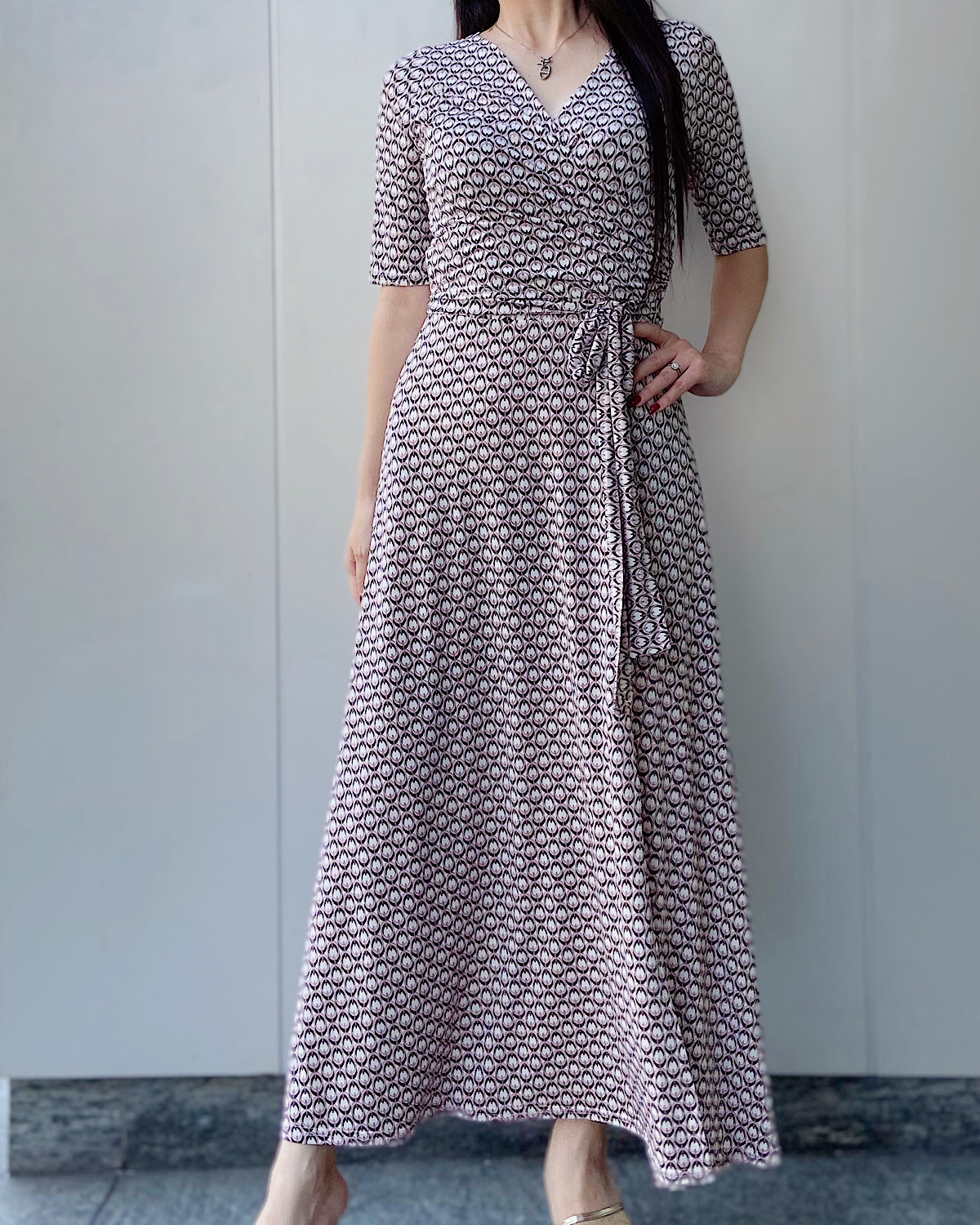レトロチェーン柄カシュクールストレッチワンピース