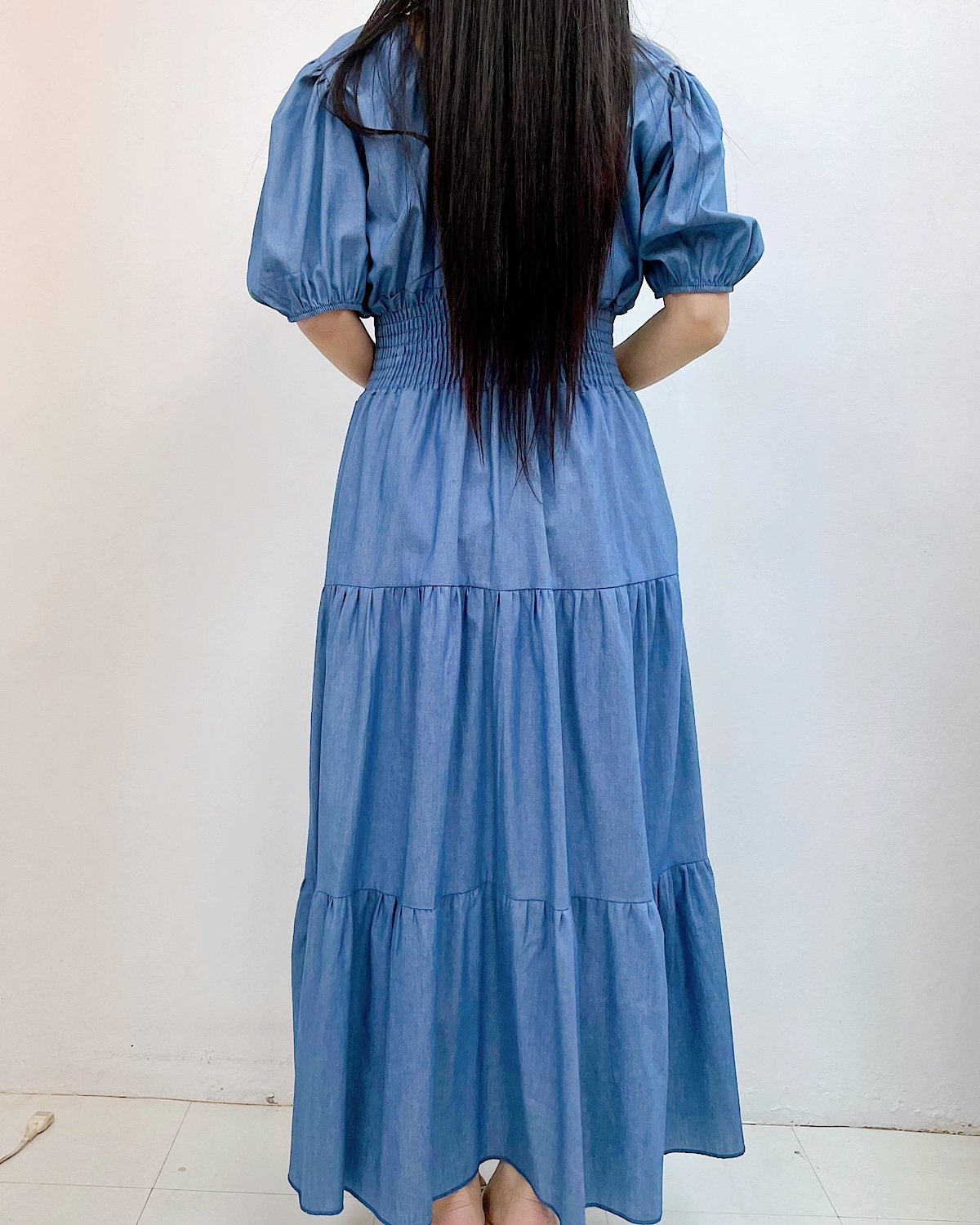 ソフトデニムシャーリングティアードワンピース