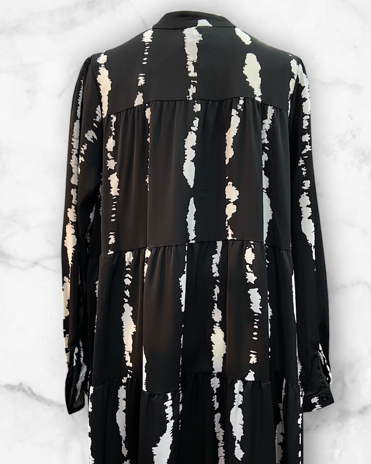 モードブラックマキシワンピース