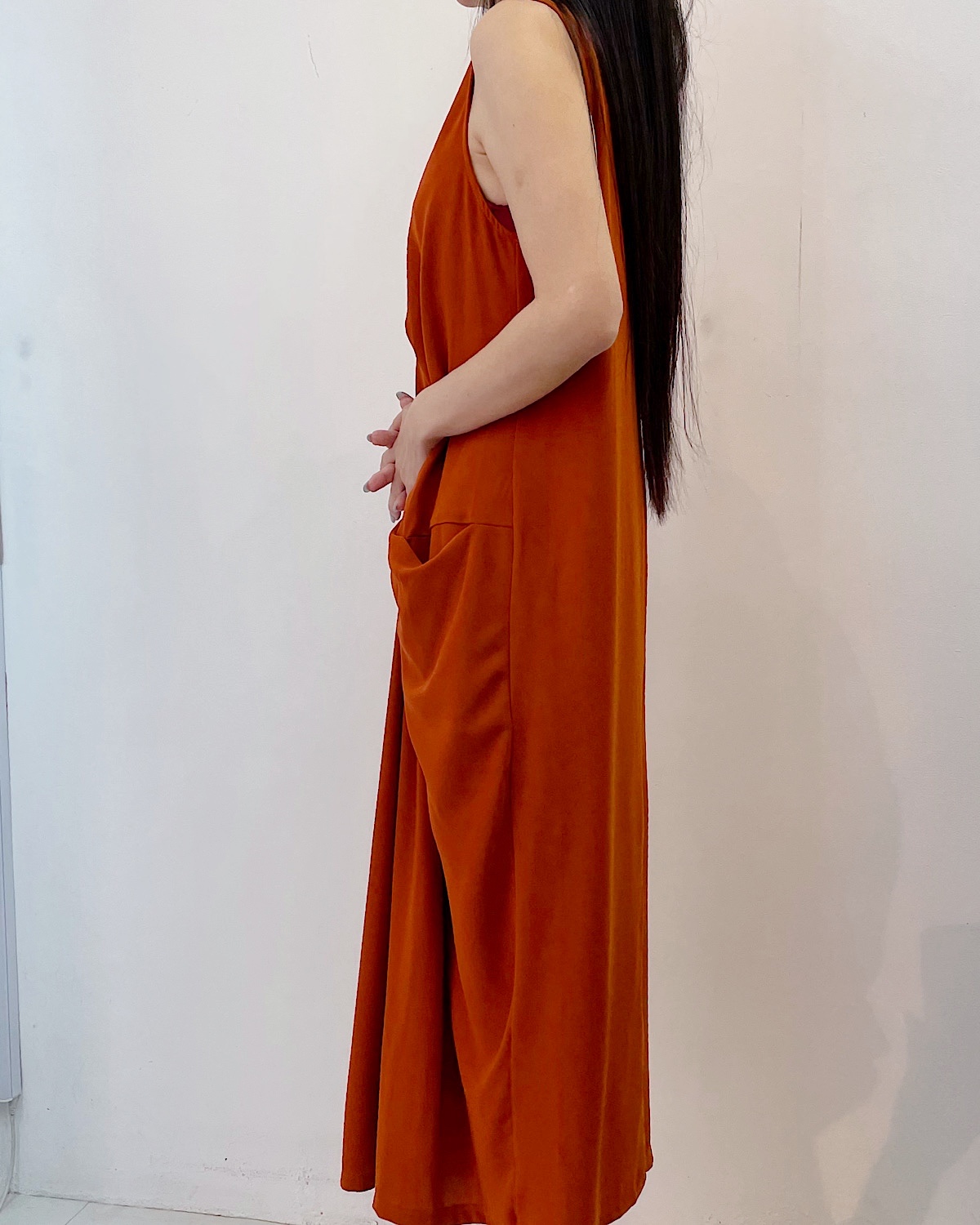 立体ドレープロングワンピース カラー: ORN