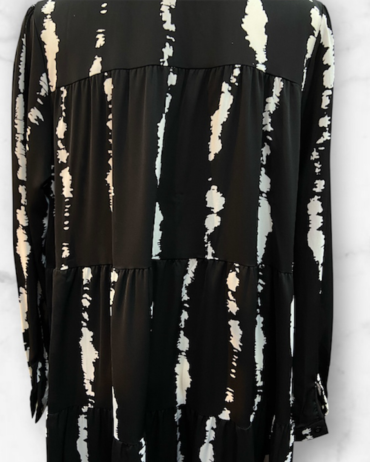 モードブラックマキシワンピース