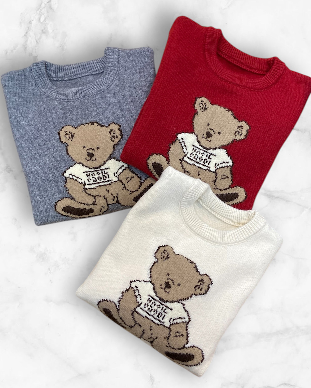 テディベアグラフィックニットセーター カラー: RED