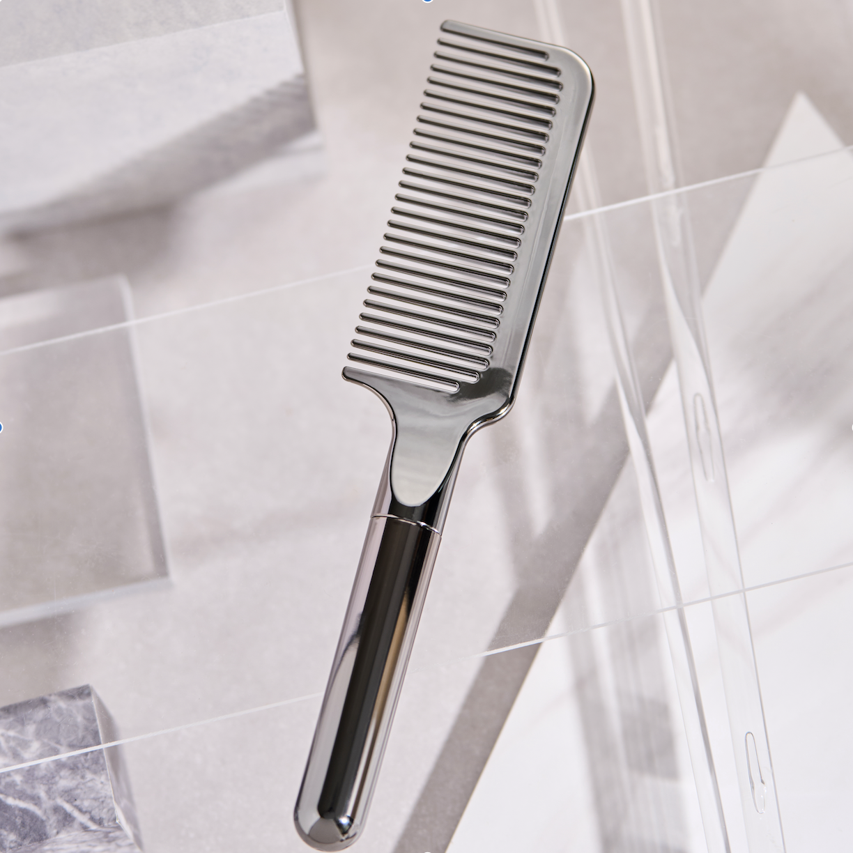 ウルトラシャインコーム